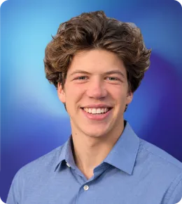 Lars B.